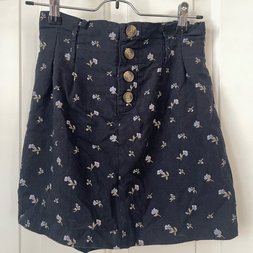 American Eagle Outfitters Black Mini Skirt with Lavender Floral Print
